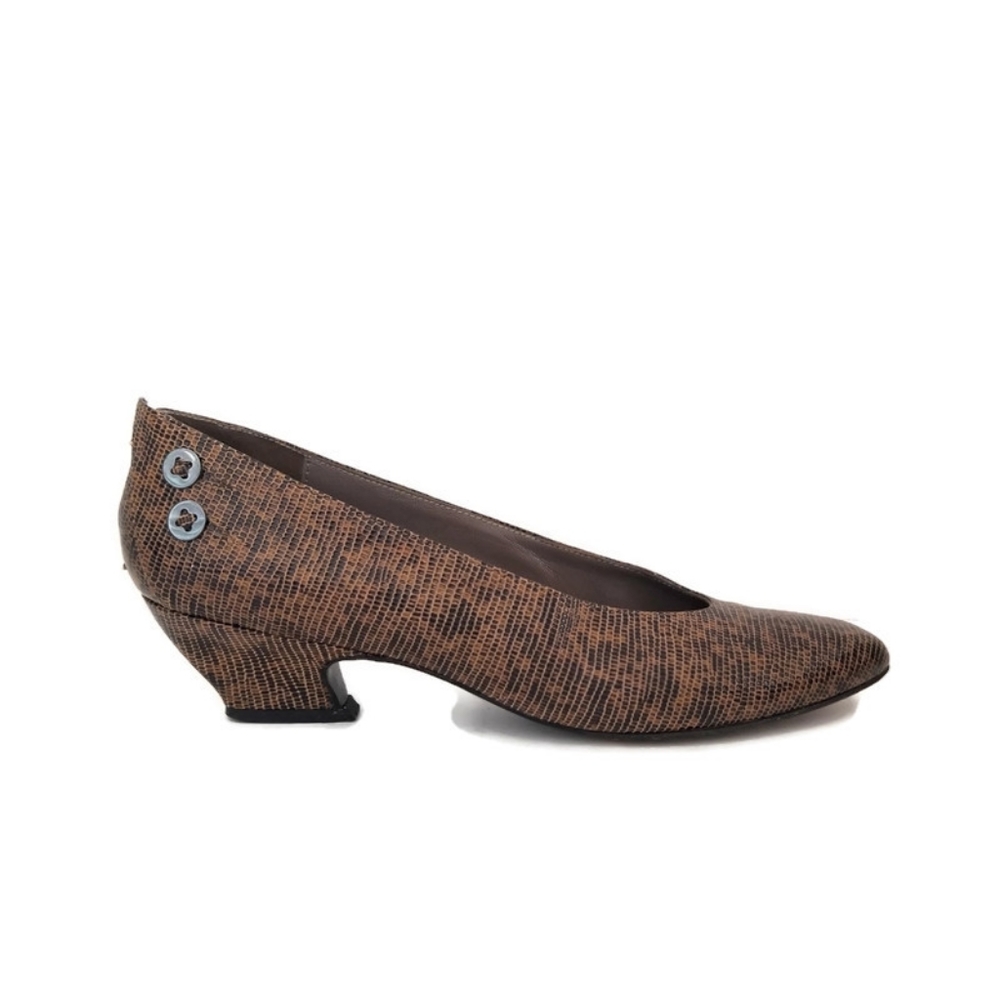 STUART WEITZMAN Pumps
